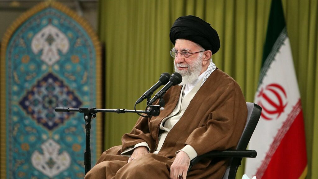 خلافة المرشد الأعلى آية الله علي خامنئي لإيران وملامح ثورة إيران الجديدة