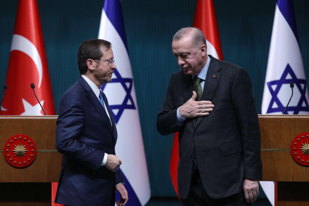 لماذا يتواصل توتر العلاقات التركية الإسرائيلية قبل حرب غزة وبعدها؟